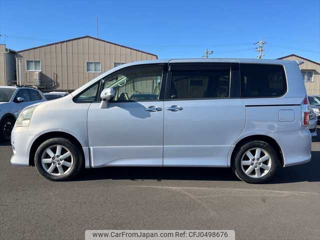 toyota noah 2010 NIKYO_NY36967 image 2