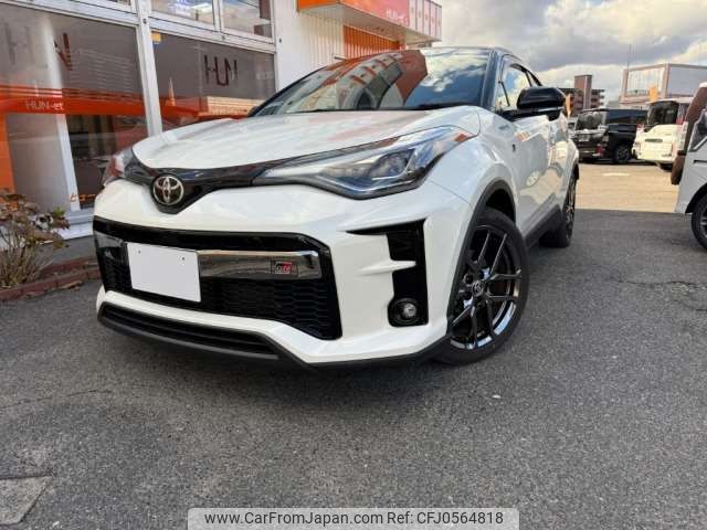 toyota c-hr 2019 -TOYOTA--C-HR 6AA-ZYX11--ZYX11-2008650---TOYOTA--C-HR 6AA-ZYX11--ZYX11-2008650- image 1