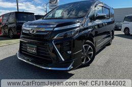 toyota voxy 2018 CFJ1844002