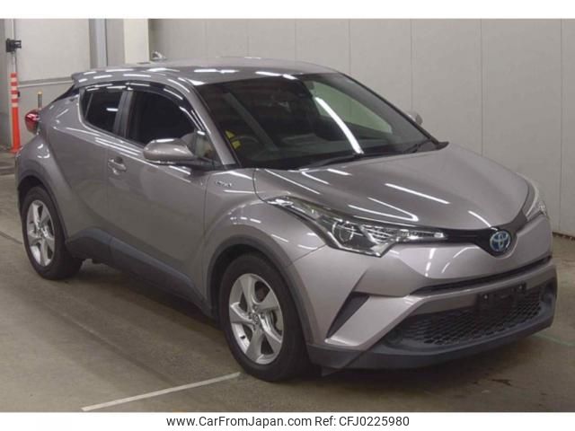 toyota c-hr 2017 quick_quick_DAA-ZYX10_ZYX10-2041855 image 1