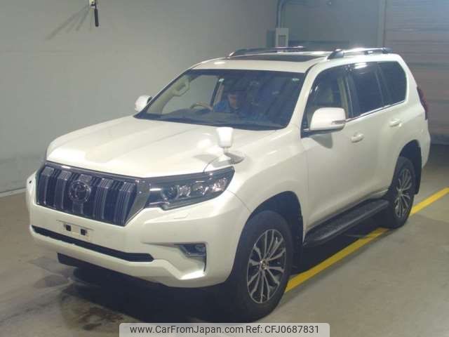 toyota land-cruiser-prado 2020 -TOYOTA--Land Cruiser Prado CBA-TRJ150W--TRJ150-0111555---TOYOTA--Land Cruiser Prado CBA-TRJ150W--TRJ150-0111555- image 1