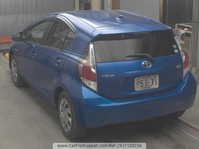 toyota aqua 2015 -TOYOTA--AQUA NHP10-6410207---TOYOTA--AQUA NHP10-6410207- image 2