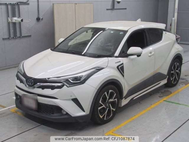 toyota c-hr 2017 -TOYOTA--C-HR DAA-ZYX10--ZYX10-2071898---TOYOTA--C-HR DAA-ZYX10--ZYX10-2071898- image 1
