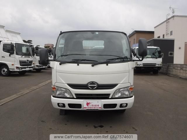 hino dutro 2012 GOO_NET_EXCHANGE_0302836A30220607W002 image 2