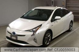 toyota prius 2017 -TOYOTA--Prius DAA-ZVW55--ZVW55-8050673---TOYOTA--Prius DAA-ZVW55--ZVW55-8050673-