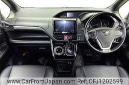 toyota esquire 2016 504928-930318