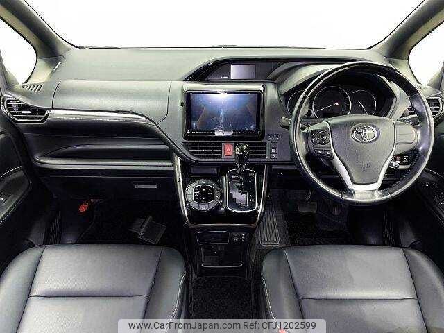 toyota esquire 2016 504928-930318 image 1