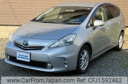 toyota prius-α 2011 CFJ1592462