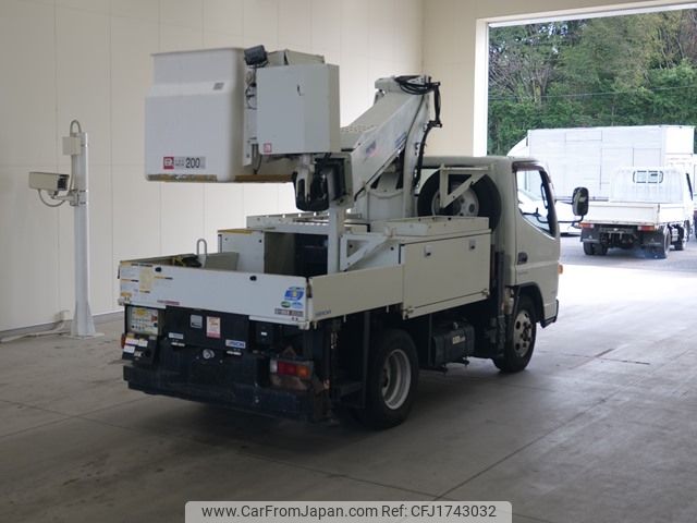 mitsubishi-fuso canter 2017 CFJ1743032 image 2