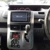 toyota voxy 2014 -TOYOTA--Voxy DBA-ZRR70W--ZRR70-0590393---TOYOTA--Voxy DBA-ZRR70W--ZRR70-0590393- image 14