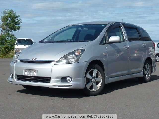 toyota wish 2003 2.00921E+11 image 1