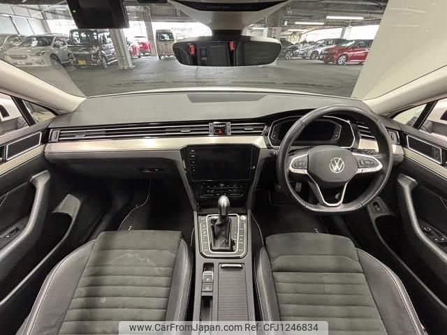 volkswagen passat-variant 2021 quick_quick_3DA-3CDFH_WVWZZZ3CZME080626 image 2