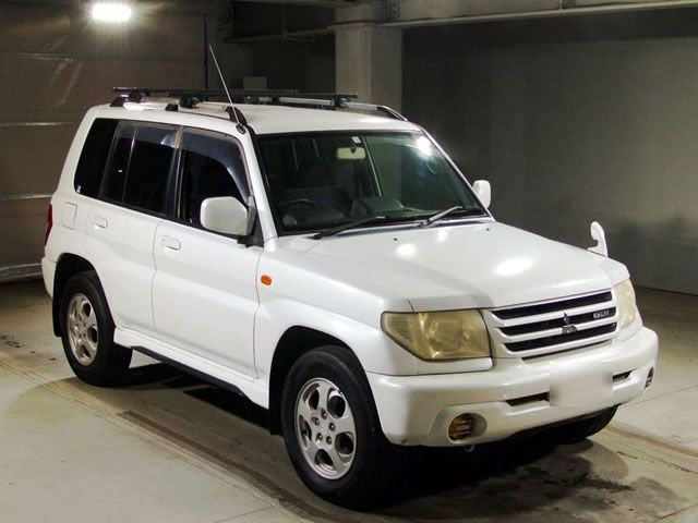 mitsubishi pajero-io 2002 No.15996 image 1