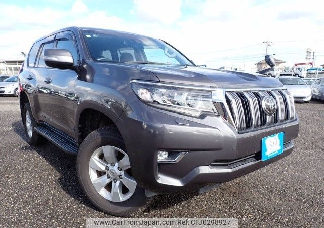 toyota land-cruiser-prado 2018 REALMOTOR_N2024100045F-24 image 2