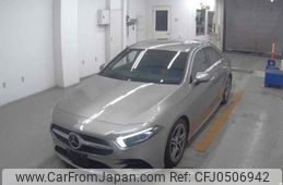 mercedes-benz a-class 2019 quick_quick_5BA-177184_WDD1771842W042194