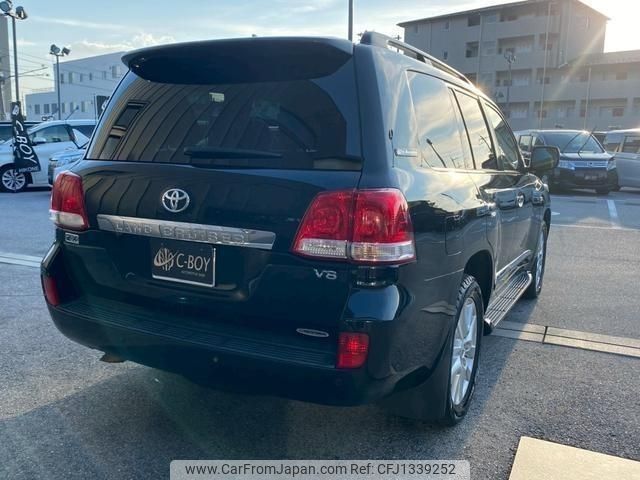 toyota land-cruiser-wagon 2011 -TOYOTA--Land Cruiser Wagon URJ202W--URJ202-4005082---TOYOTA--Land Cruiser Wagon URJ202W--URJ202-4005082- image 2