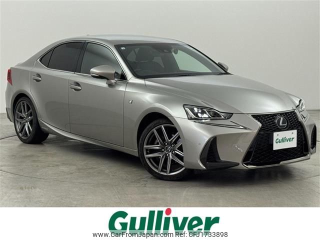 lexus is 2018 CFJ1733898 image 1