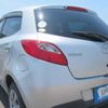 mazda demio 2010 CFJ1360874 image 2