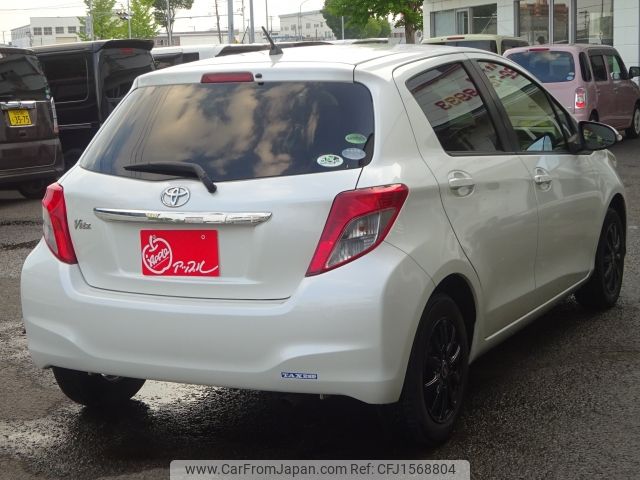 toyota vitz 2013 CFJ1568804 image 2