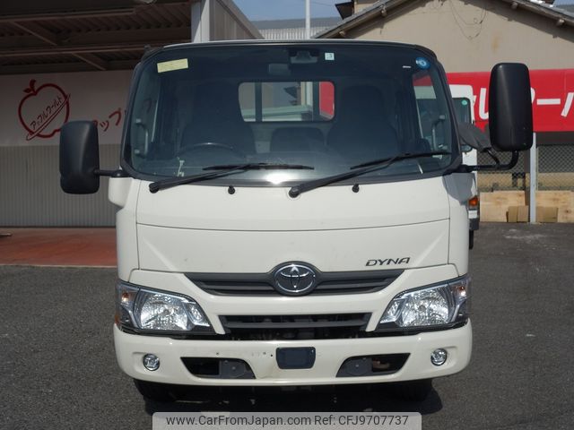 toyota dyna-truck 2017 24110903 image 2