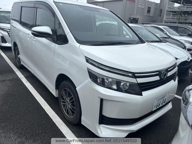 toyota voxy 2014 CFJ1549520 image 2