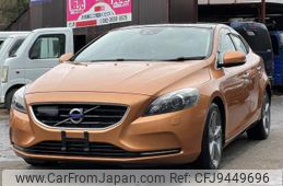 volvo v40 2013 GOO_JP_700090373030240205002