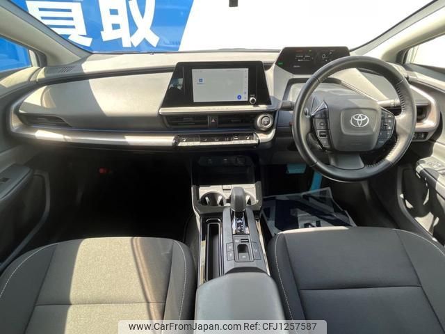 toyota prius 2023 quick_quick_MXWH60_MXWH60-4010311 image 2