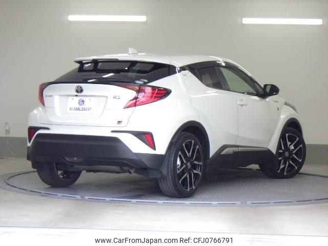 toyota c-hr 2020 quick_quick_6AA-ZYX11_ZYX11-2009027 image 2