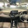 toyota c-hr 2017 quick_quick_DAA-ZYX10_ZYX10-2031716 image 2