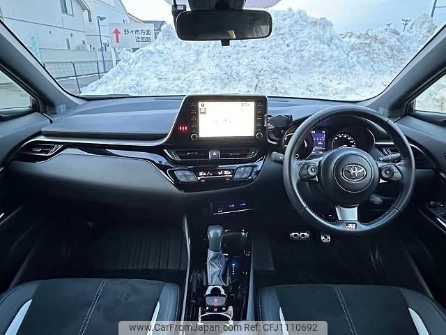 toyota c-hr 2019 quick_quick_6AA-ZYX11_ZYX11-2005102 image 2