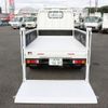 mitsubishi-fuso canter 2016 CFJ1800209 image 28
