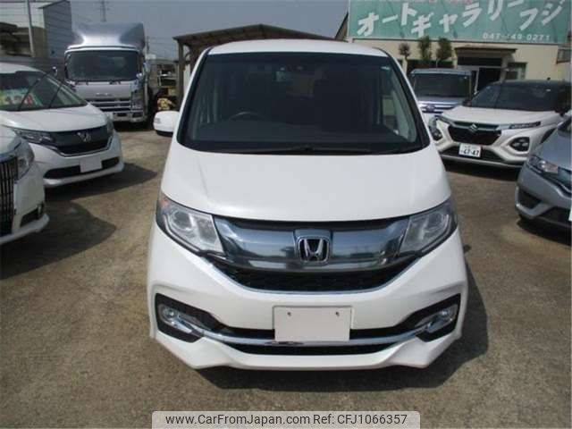 honda stepwagon 2016 CFJ1066357 image 2