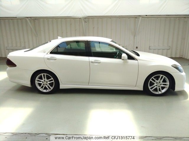 toyota crown 2012 ENHANCEAUTO_1_ea301038 image 2