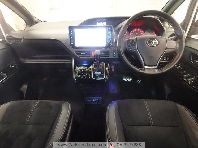 toyota voxy 2016 CFJ3577288 image 2