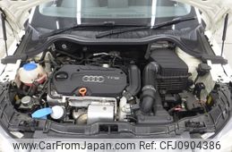 audi a1 2012 NIKYO_XP69895