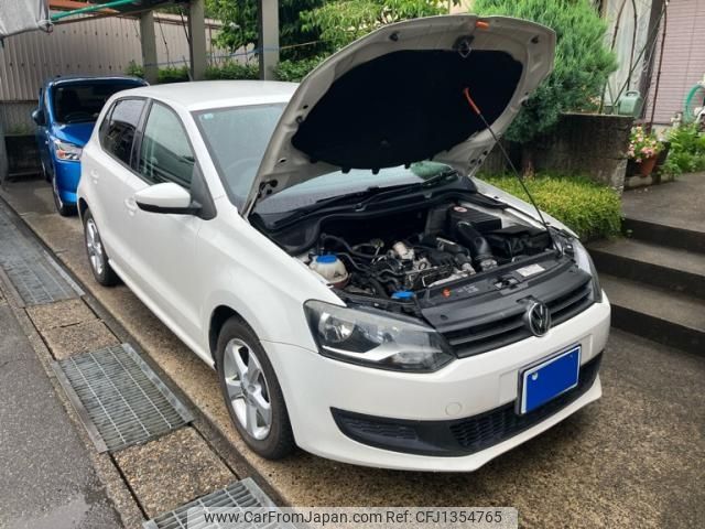 volkswagen polo 2010 -VOLKSWAGEN--VW Polo DBA-6RCBZ--WVWZZZ6RZBU004172---VOLKSWAGEN--VW Polo DBA-6RCBZ--WVWZZZ6RZBU004172- image 1
