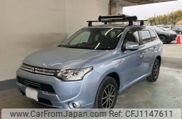 mitsubishi outlander-phev 2013 -MITSUBISHI 【京都 302む593】--Outlander PHEV GG2W-0005476---MITSUBISHI 【京都 302む593】--Outlander PHEV GG2W-0005476-