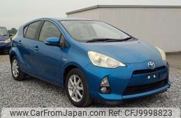 toyota aqua 2013 -TOYOTA--AQUA DAA-NHP10--NHP10-6135362---TOYOTA--AQUA DAA-NHP10--NHP10-6135362-