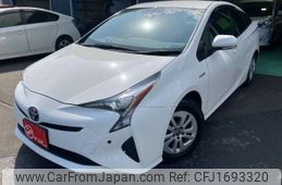 toyota prius 2018 CFJ1693320