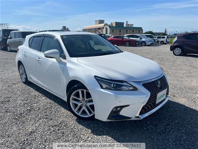 lexus ct 2018 -LEXUS--Lexus CT DAA-ZWA10--ZWA10-2340259---LEXUS--Lexus CT DAA-ZWA10--ZWA10-2340259- image 1