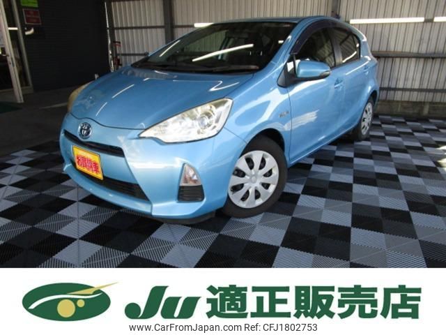 toyota aqua 2012 CFJ1802753 image 1