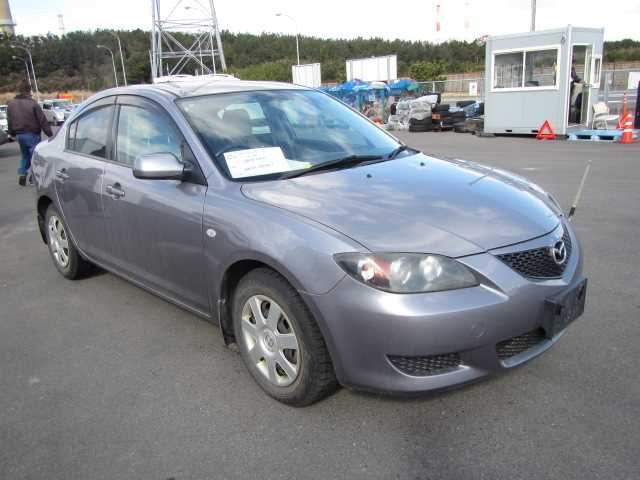 mazda axela 2005 160225102654 image 2