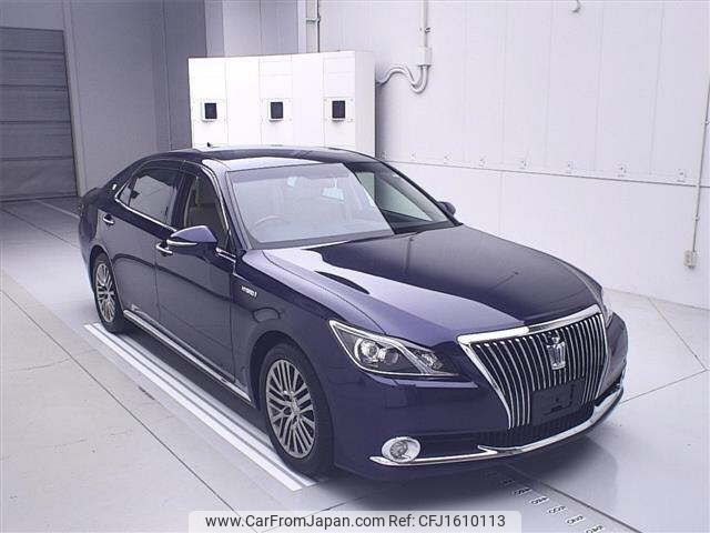 toyota crown-majesta 2013 CFJ1610113 image 1