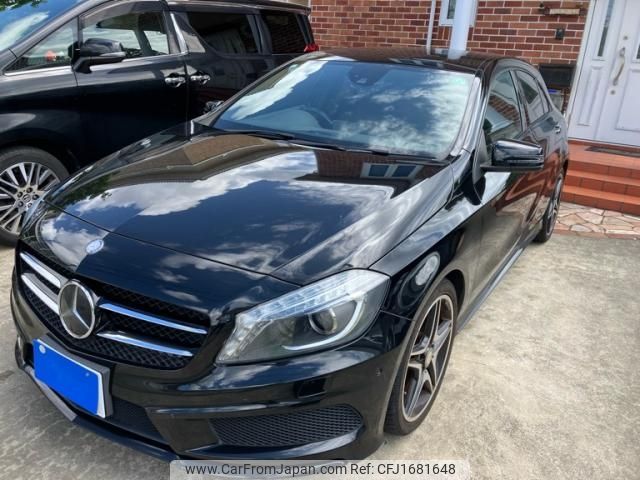 mercedes-benz a-class 2015 CFJ1681648 image 1
