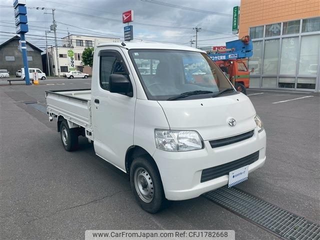 toyota townace-truck 2017 CFJ1782668 image 2