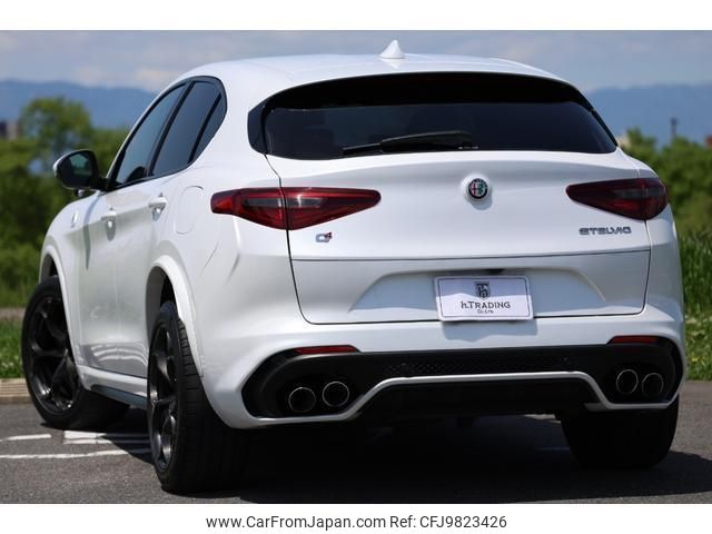 alfa-romeo stelvio 2019 quick_quick_94929_ZARPAHKV8K7C29399 image 2