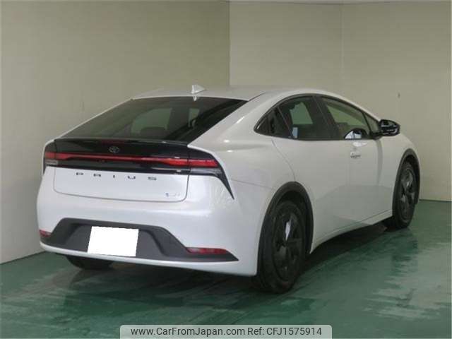 toyota prius 2024 CFJ1575914 image 2