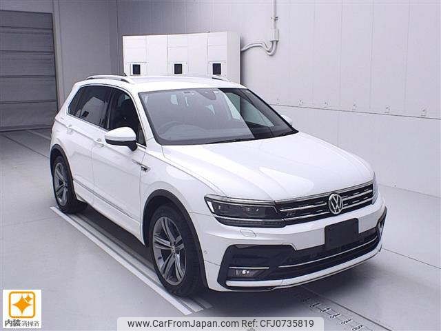 volkswagen tiguan 2019 -VOLKSWAGEN--VW Tiguan 5NCZD-KW862786---VOLKSWAGEN--VW Tiguan 5NCZD-KW862786- image 1