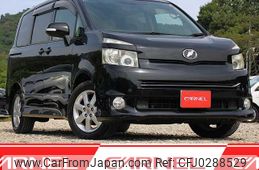 toyota voxy 2009 T10817