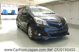 toyota vitz 2011 ENHANCEAUTO_1_ea287697